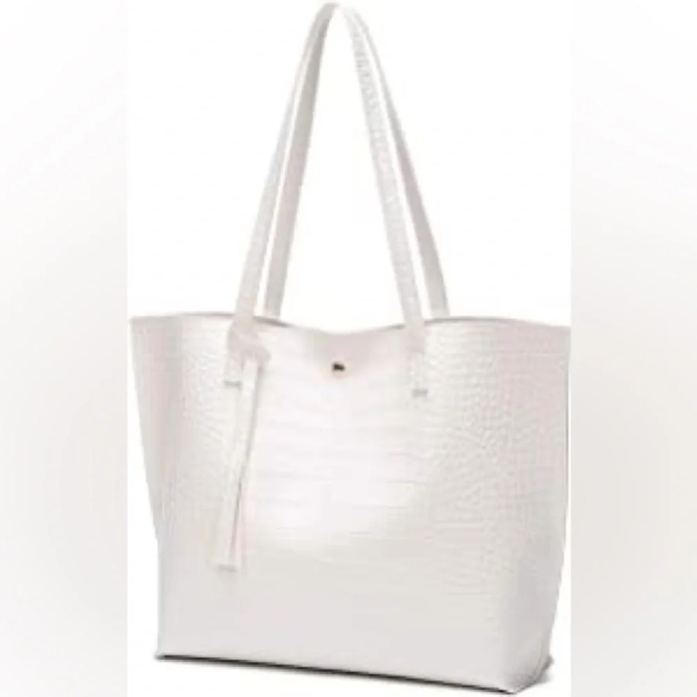 WHITE TEXTURED SOFT FAUX LEATHER TOTE SHOULDER BAG - Picture 1 of 6